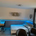 아파트 Grand Tres Agreable Avec Bar, Cuisine Et Terrasse *
