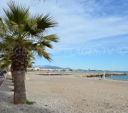 Lägenhet Grand Tres Agreable Avec Bar, Cuisine Et Terrasse Cagnes-sur-Mer