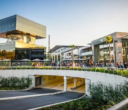 Lägenhet Grand Tres Agreable Avec Bar, Cuisine Et Terrasse Cagnes-sur-Mer