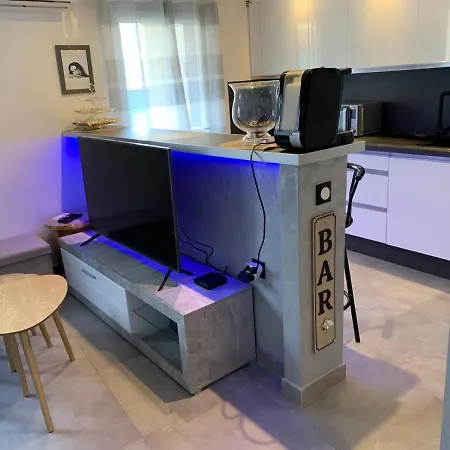 Grand Tres Agreable Avec Bar, Cuisine Et Terrasse Apartment Cagnes-sur-Mer